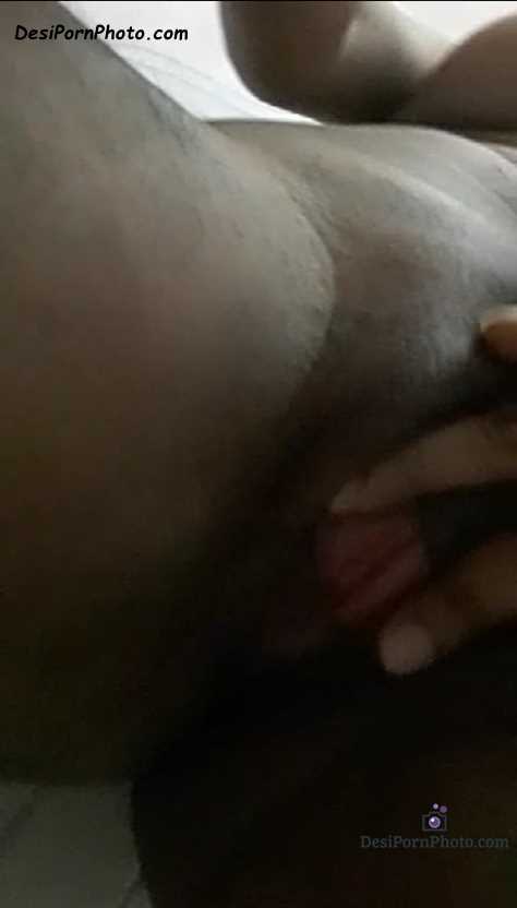 474px x 832px - Sexy Indian girl ki pussy fingering pics -