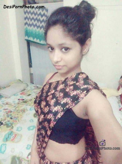 Indian nude selfie