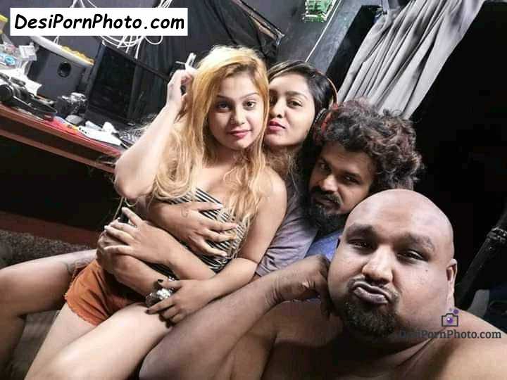 Nude Bollywood Party - Hot nude Indian NRI babe sexy party karte hue -