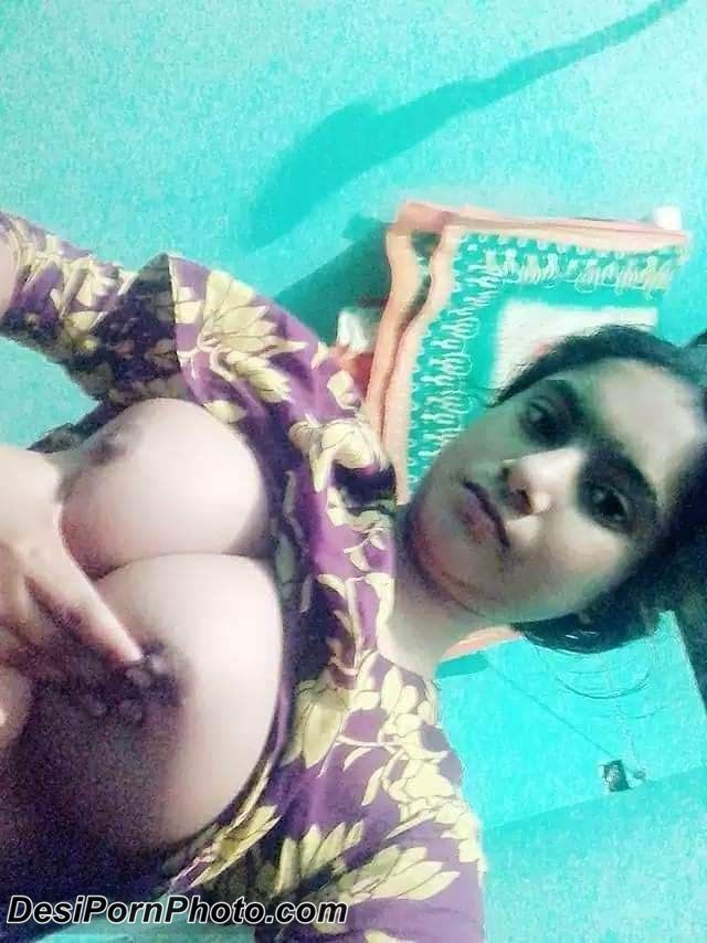 Parul Ki Sexy Video - Hot Girl Parul Ke Big Boobs Ke Desi Nude Pics - Indian big boobs