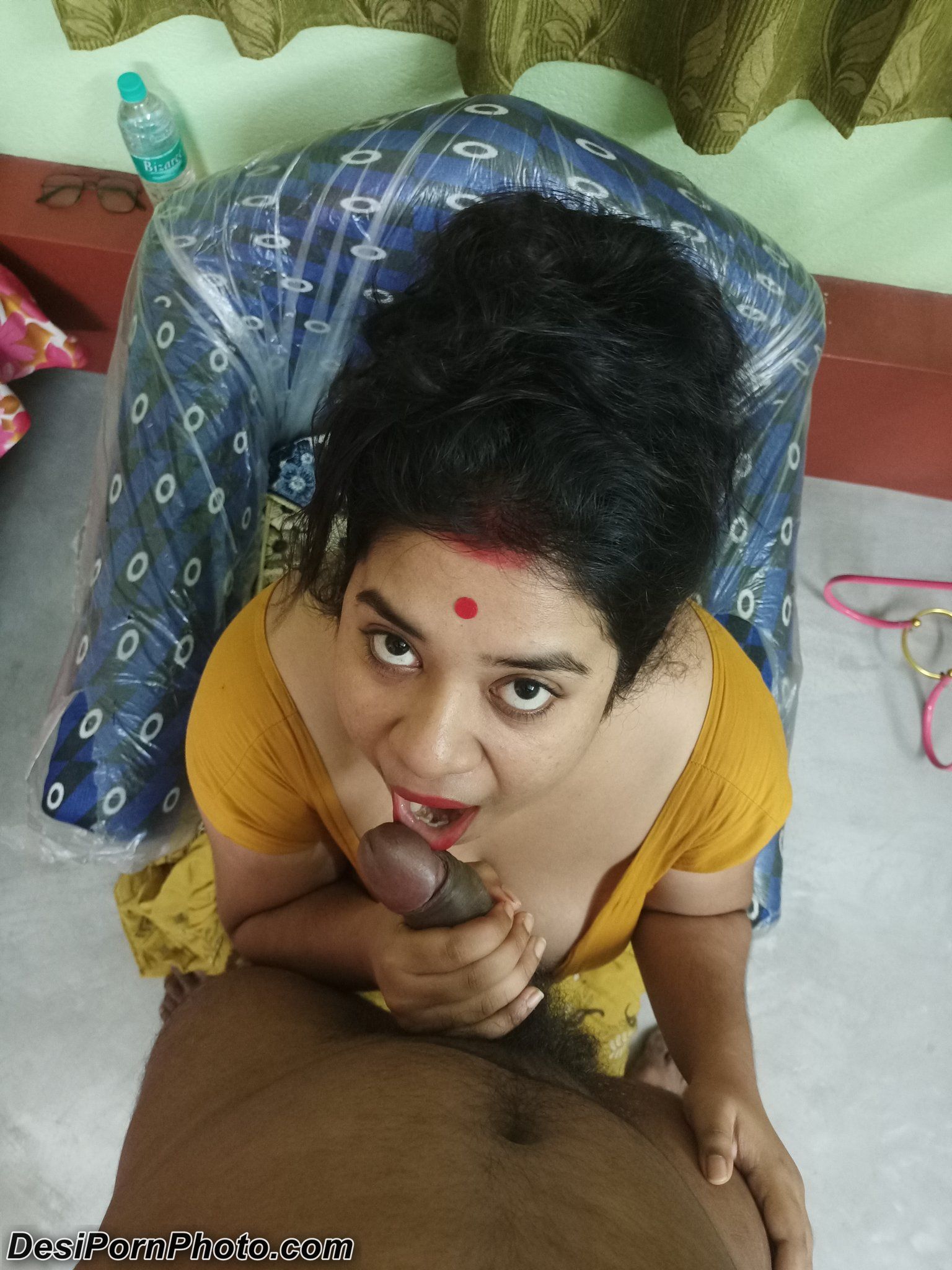 Maa Ki Chudai Desi - Maa ka beti ke boyfriend se sex-Porn pics - Indian mom