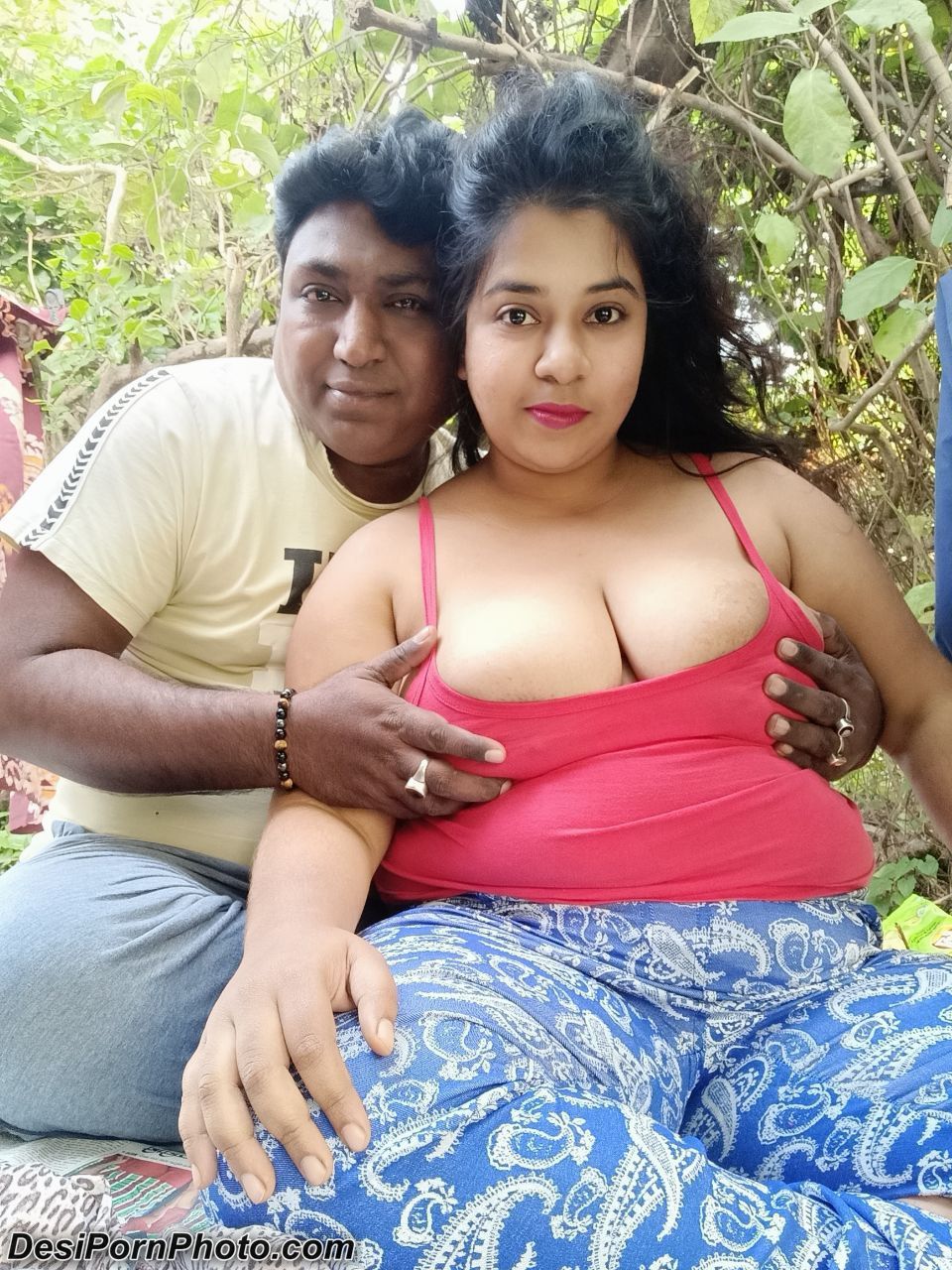 Antarvasna Porn Mom - Maa ka beti ke boyfriend se sex-Porn pics - Indian mom