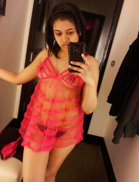 Desi Girl Pussy On Tictok - Bangladeshi Tiktok Girl Ki Mast Nude Chut Boobs pics - Desi bhabhi porn