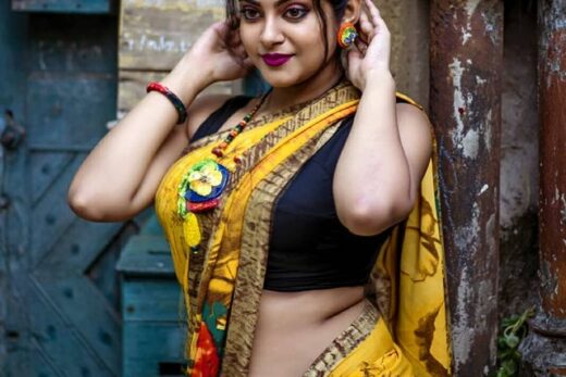 Indian Hot Girl in Yellow Saree