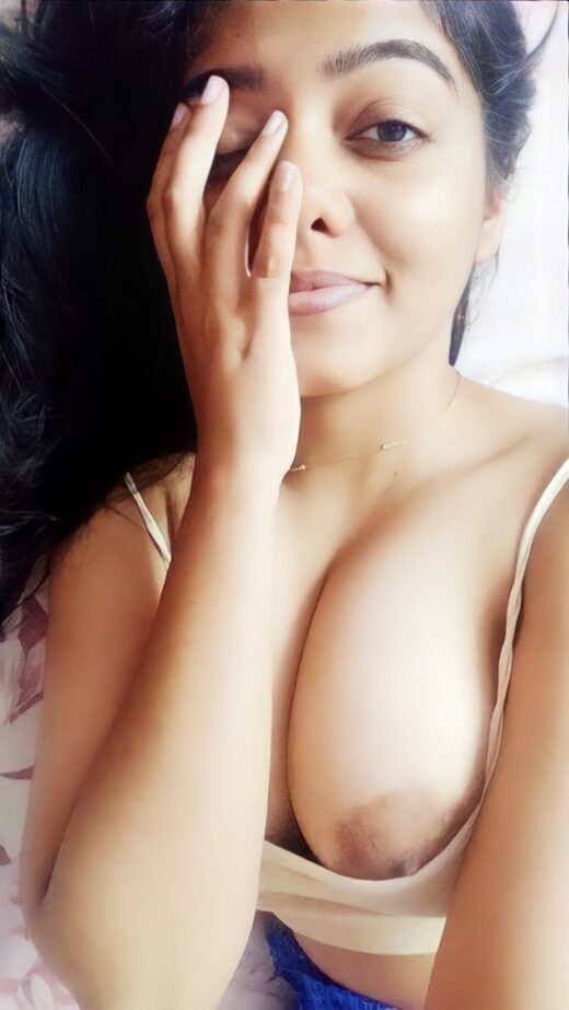 Sexy Tamil Girlfriend Showing Boobs to Her Boyfriend Photo Xxx
