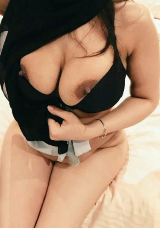 Different Sizes Real Desi Girls Nude Boobs Pics Pov bhabi boobs