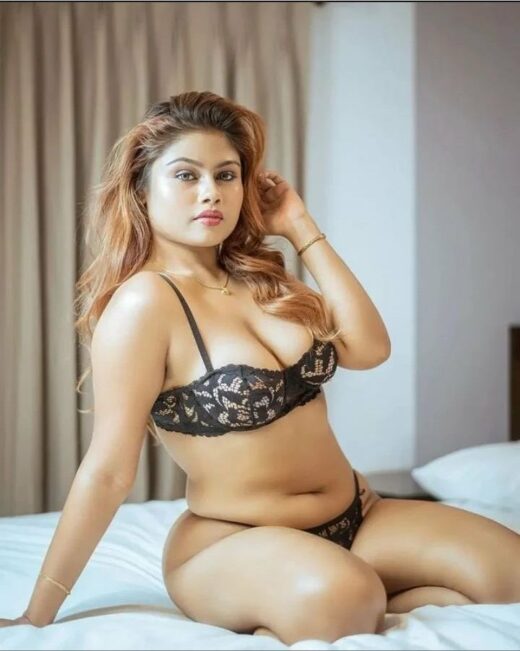 Busty India Model Sexy Pic
