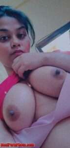 Big Tits Indian Escort Girl Naked Images