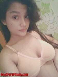 Mallu Sexy Sister Ki Indian Nude Pics Boobs