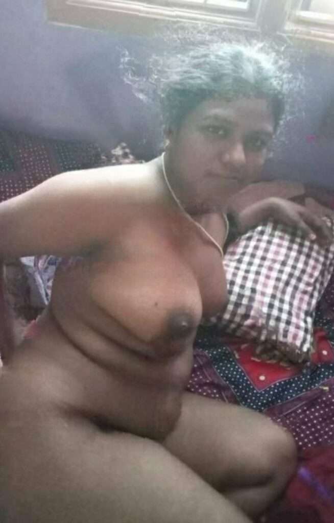 South Indian Mom xxx Boobs pics