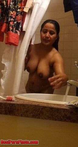 Cute Indian Aunty Desi Nude Pics