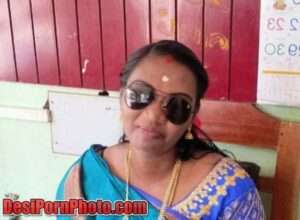Cute Tamil Young Aunty