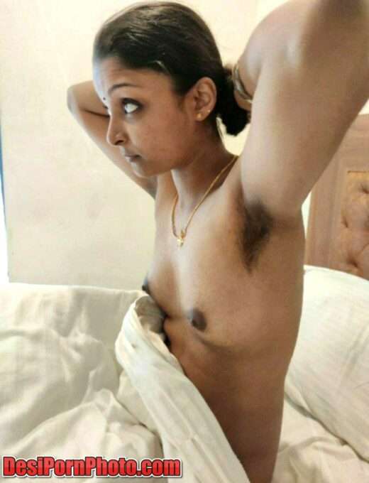 Sexy Armpits Tamil Girl