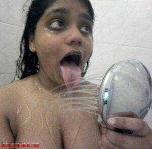 Desi Big Boobs Girl Naked In Bathroom
