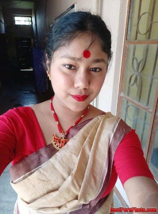 Assamese Bhabhi Desi Nude Pics Erotic Collection1