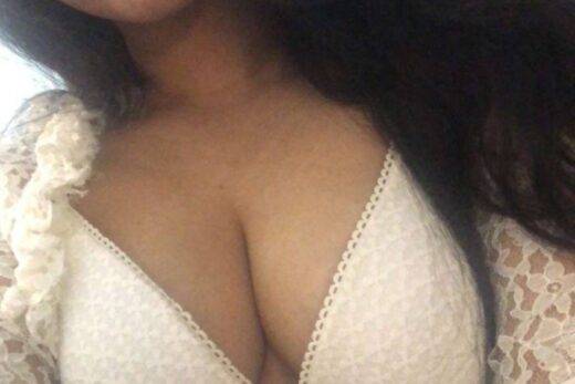 Beautiful Bhabhi Ke Boobs Ki Desipornphotos4