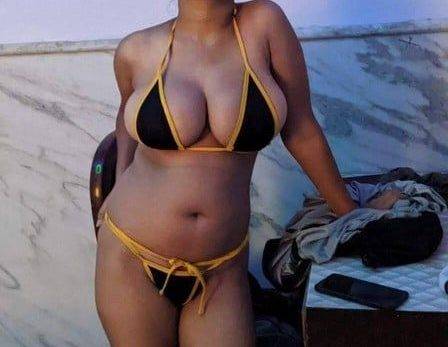 Desi Bhabhi Porn Photos Collection Nahate Hue Big Boobs Exposed4