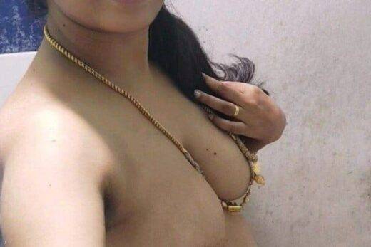 Hot Bhabhi Ki Indiannudepics Husband Ke Sath Chudai Ki7