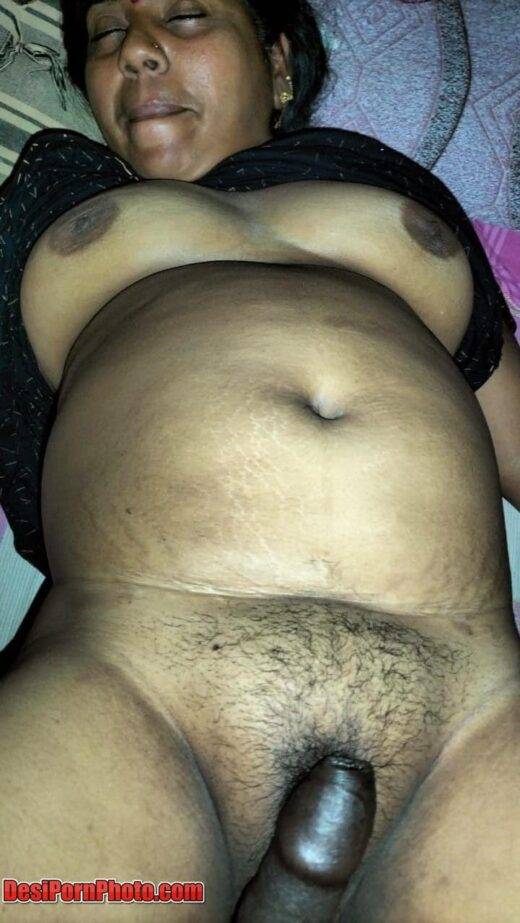 Nude Indian Aunty Pics