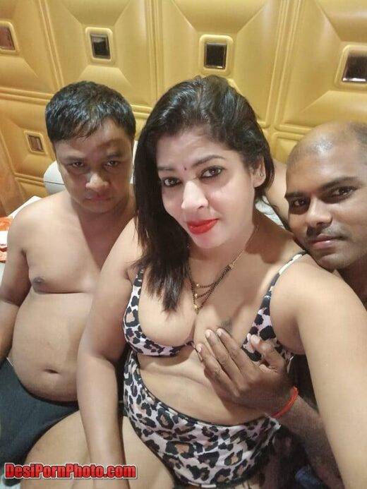 Indian Threesome Photos