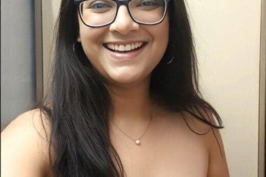Indian Kinky Girls Nude Pics