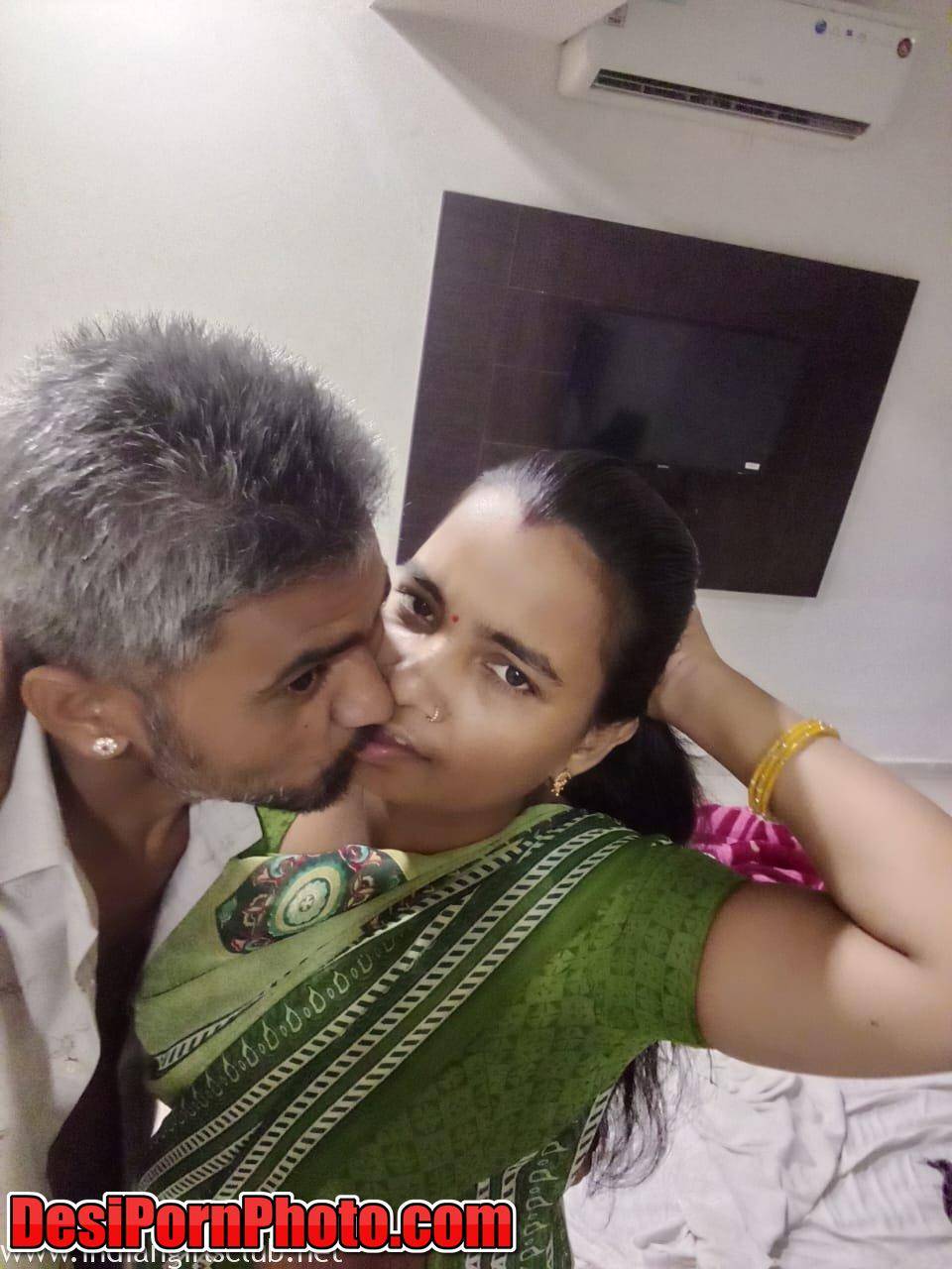 Indian Mature Pussy Pics