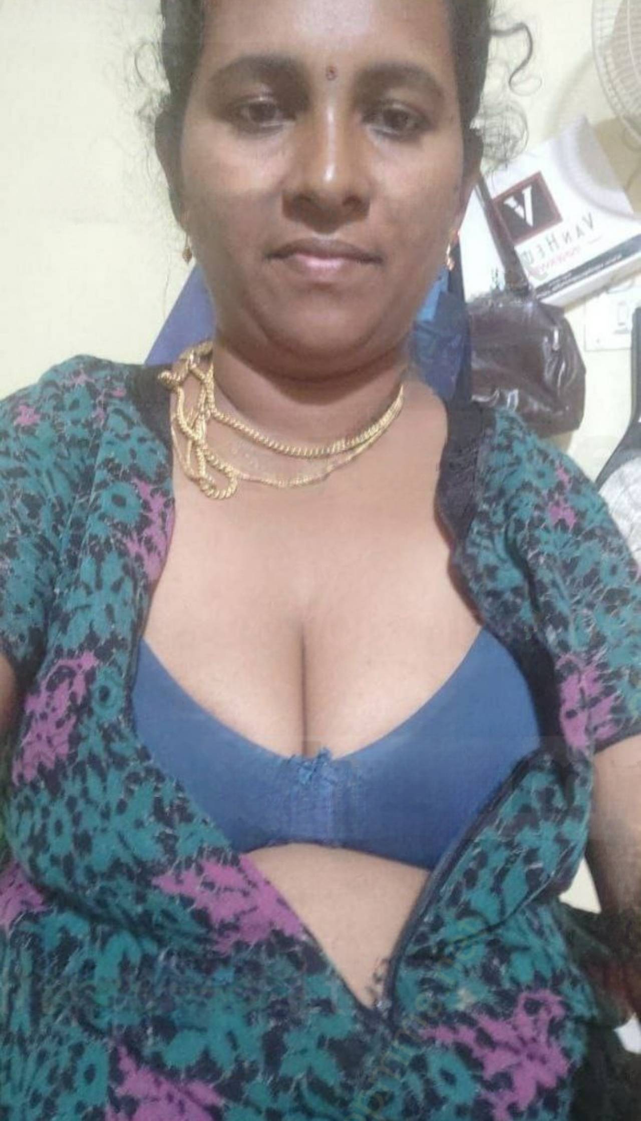 Aunty