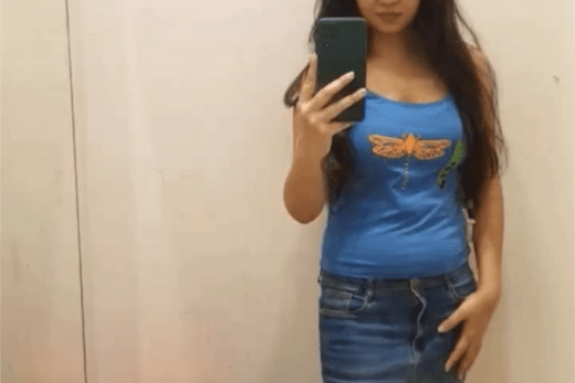 Nangi Selfie