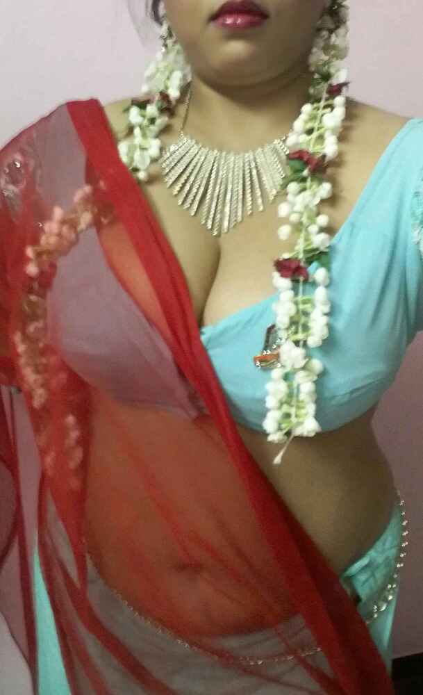 Nangi Selfie