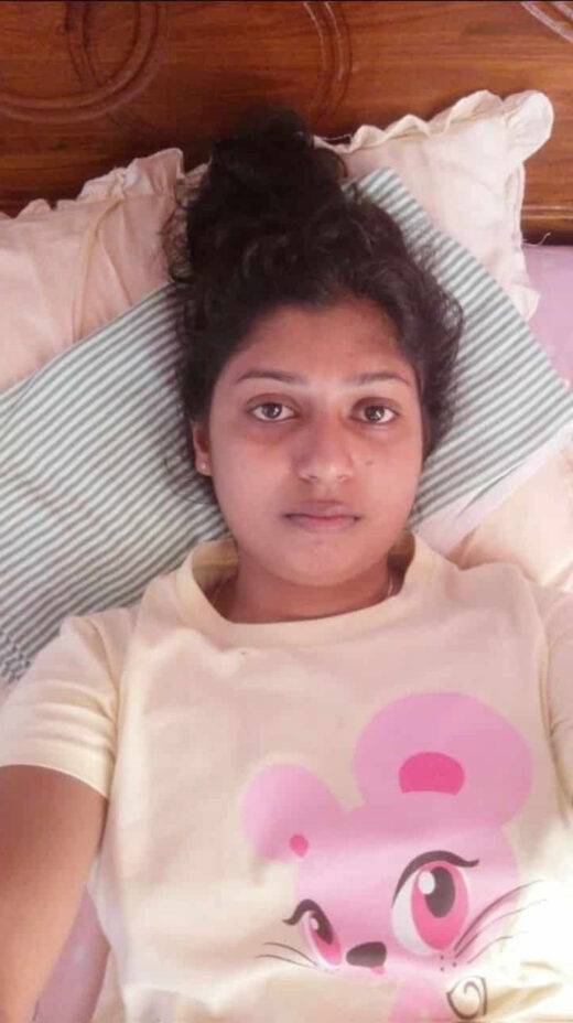 Nangi Selfie