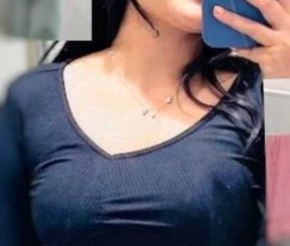 Nangi Selfie