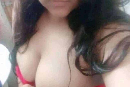 Nangi Selfie