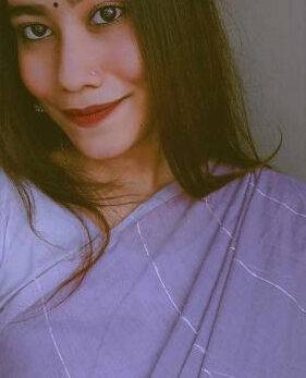 Nangi Selfie