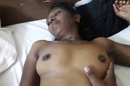 Nangi Selfie