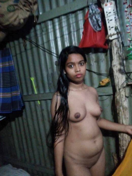 Nangi Selfie