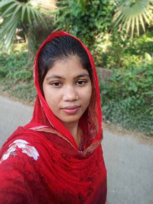 Nangi Selfie