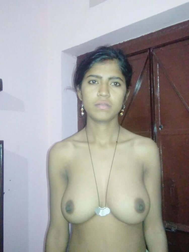 Nangi Selfie
