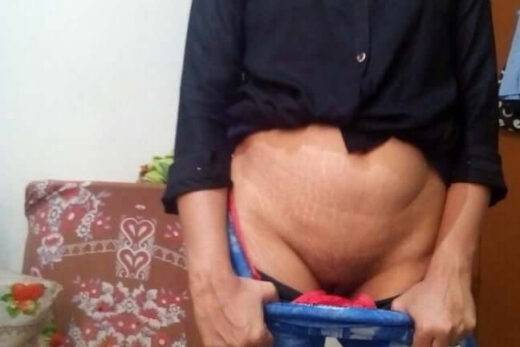 Nangi Selfie