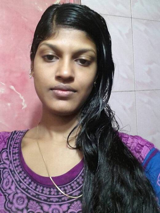 Nangi Selfie