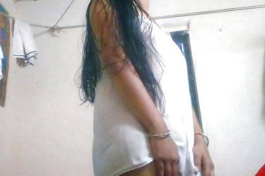Nangi Selfie