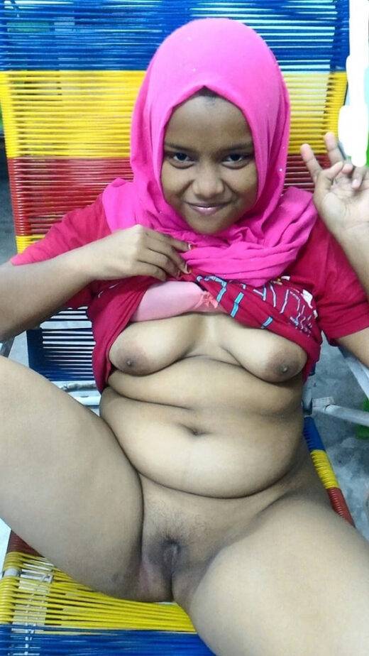 Nangi Selfie
