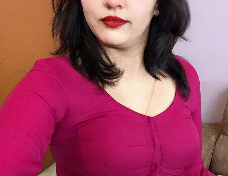 Nangi Selfie