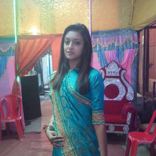 Nangi Selfie