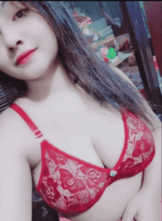 Nangi Selfie