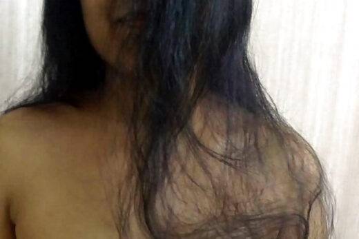Nangi Selfie