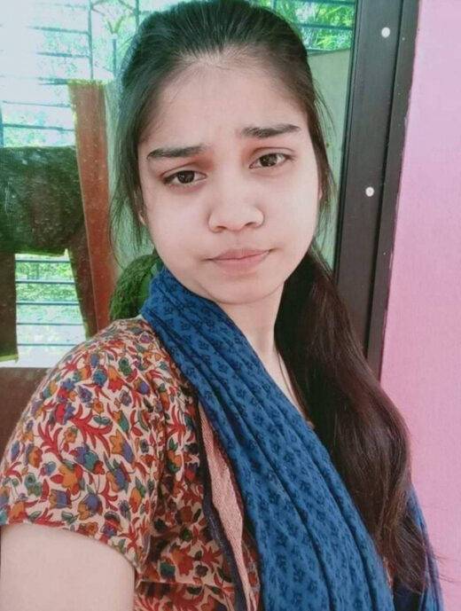 Nangi Selfie