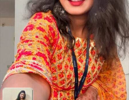 Nangi Selfie