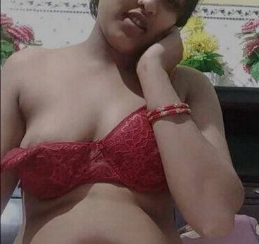 Nangi Selfie