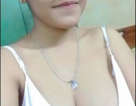 Nangi Selfie