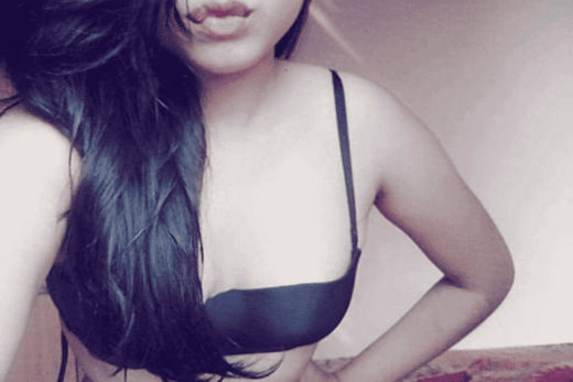 Nangi Selfie